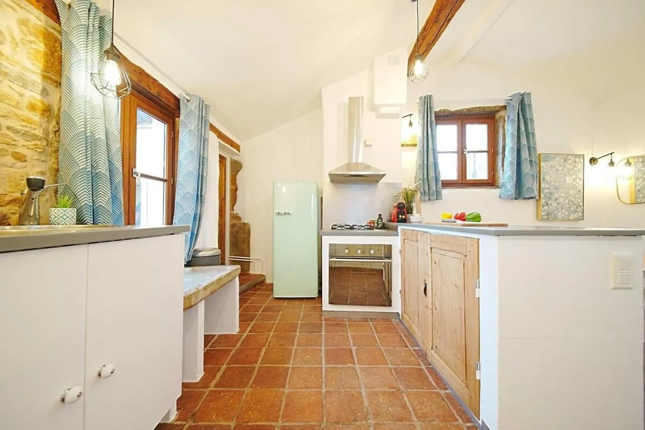 Apartmán The Fernand-Panoramic View-Sathonay-Terreaux Lyon Francie